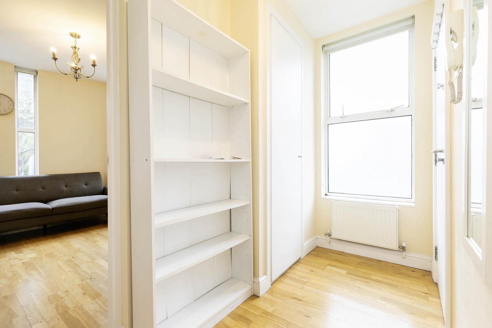 			1 Bedroom, 1 bath, 1 reception Apartment			 Mill Lane , West Hampstead